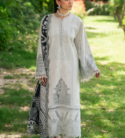Maryum N Maria IRIS - MSU0637