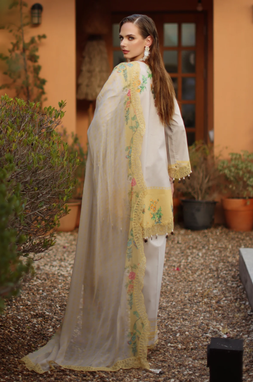 3-PC Unstitched Embroidered Lawn CH6-20