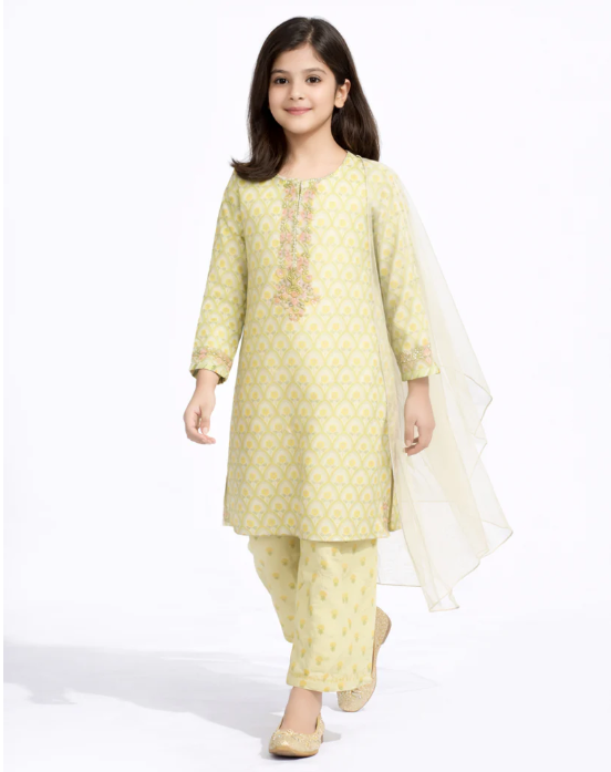 green lawn embroidered stitched 3pc